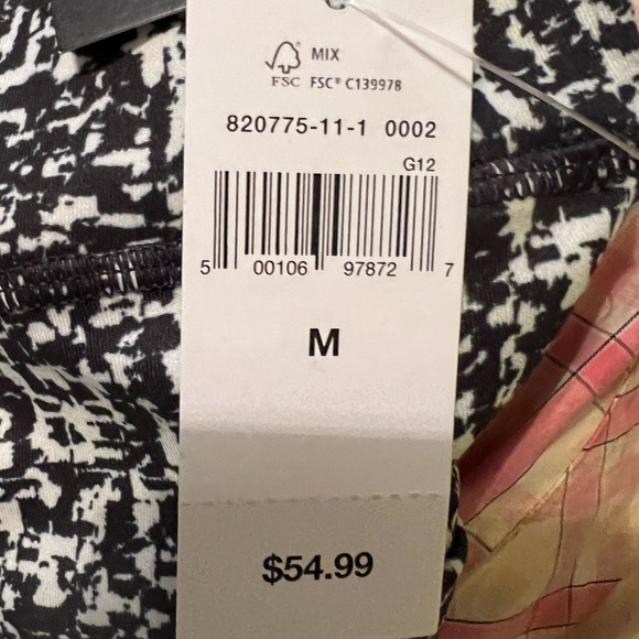 Gap Fit NWT power move leggings size M, ankle  length, high rise - Picture 5 of 5